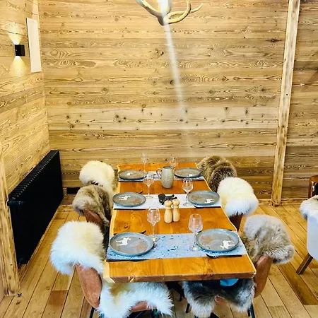 Renovated Flat At The Foot Of The Grands Montets 아파트 샤모니